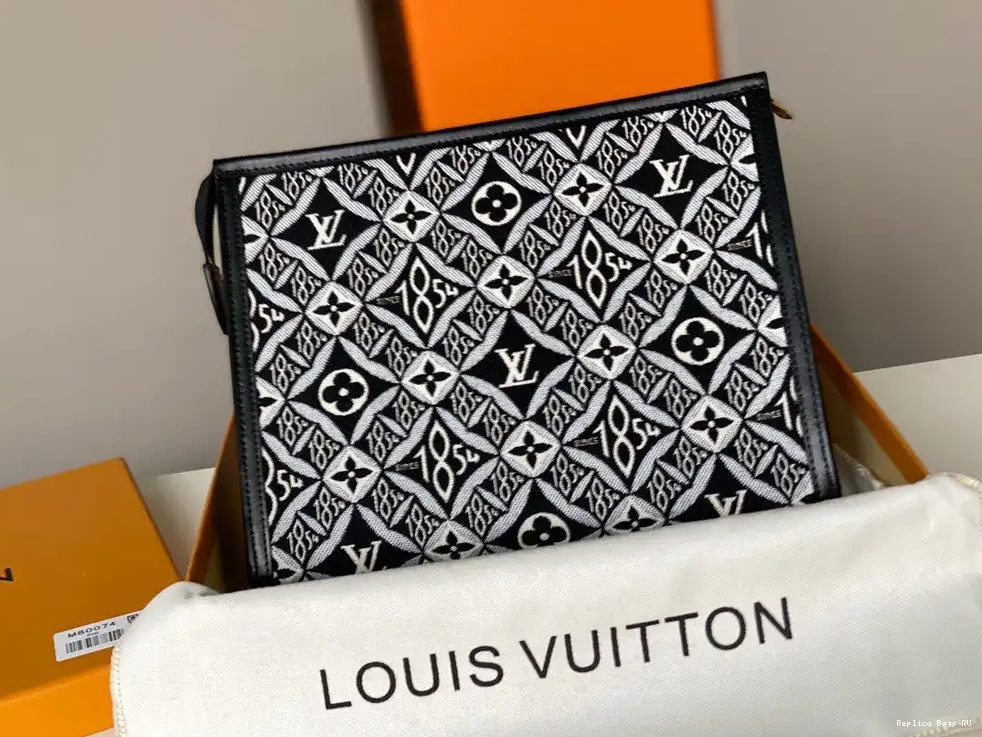 POUCH 1854 SINCE TOILETRY VUITTON LOUIS 26 0701